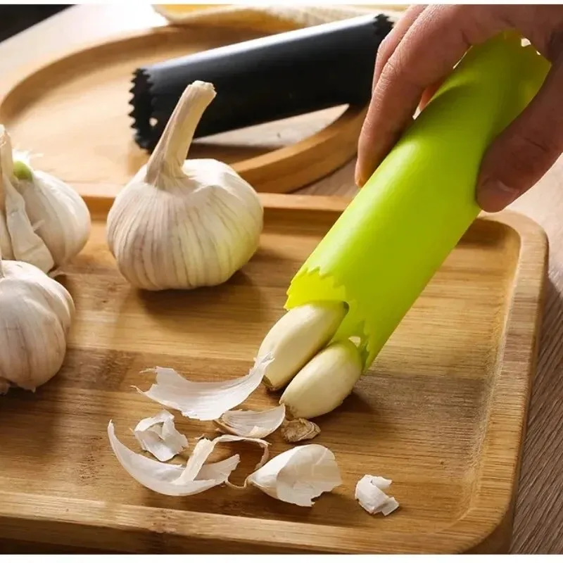 Kitchen Gadgets That Are Useful - Tubo spelafili per aglio Peeling Peeling